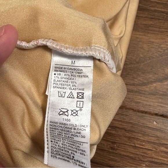 Old Navy Floral Tie Shoulder Ruched Plunge One Piece Swimsuit - Picture 10 of 10